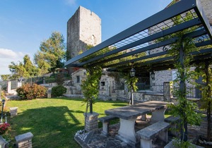 Fascinating Apartment with Garden, Barbecue, Heating