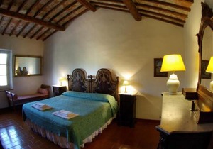 Fattoria Santa Vittoria Apartment Pagliericcio