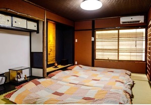 Feeling like a devilish blade! 3 minutes walk from Nishioji station, 1 station from Kyoto station! Good access to tourist attractions / spacious and comfortable house / indoor Wi-Fi