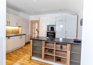 Ferienwohnung Nr. 4, 1-2 Personen, 40 qm, Dusche/WC, Südbalkon, TV, W-LAN, 1 Schlafzimmer, Nichtraucher