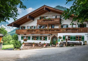 Ferienwohnung Hochkalter, 1-2 Erwachsene + 1 Kind, 40 qm, Dusche/WC, TV, W-LAN, Ostbalkon, 1 Schlafzimmer, Nichtraucher