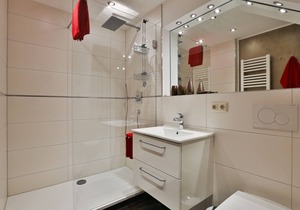 Ferienwohnung Nr. 2, mit Balkon und Bergblick, 45 qm