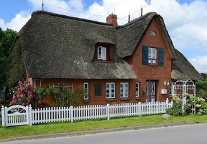 Ferien unterm Reetdach Whg 01