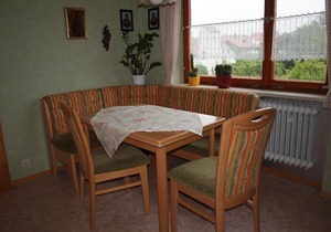 Feriendomizil mit großem Garten, Liegewiese und Parkplatz