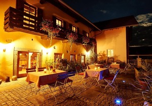 Ferienhaus mit großzügiger Terrasse und unverbauter Sicht