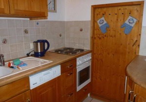 Ferienwohnung Loferau 1 - 80 m² für 2-5 Pers. großer Wohnraum, 2 Schlafzimer, Sep. Küche, Balkon