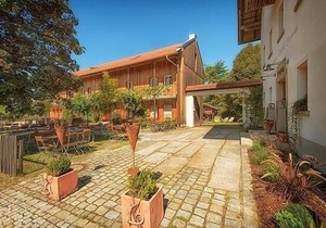 Ferienwohnung mit Balkon (ca. 60m2) auf Erlebnisbauernhof