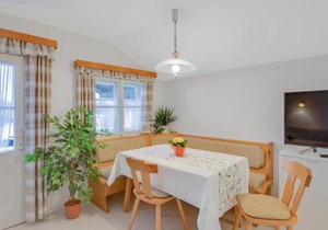 Ferienwohnung Wennesz 2