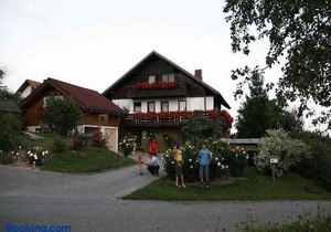 Ferienwohnungen Tröndle im Rosendorf