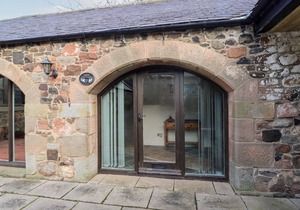 FERN COTTAGE, family friendly, with a garden in Wooler