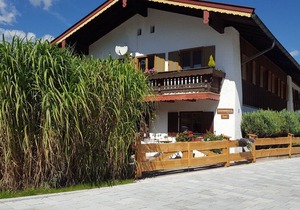 Fewo Jenner, 2-4 Personen, Balkon, zwei separate Schlafzimmer, Balkon