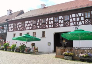 FeWo mit wunderschönem Ausblick zum Hausberg Tillenberg