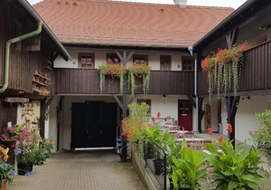 FeWo mit wunderschönem Ausblick zum Hausberg Tillenberg