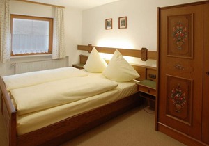 Fewo Nr. 3 Friedrichsruh für 2-4 Pers., ca 75 m², 2 Schlafzimmer, Wohnzimmer, Küche, Balkon