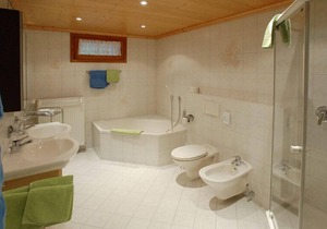 Fewo Nr. 5 Friedrichsruh für 2-5 Pers., ca. 90 m², 3 Schlafzimmer, Wohnzimmer, Küche, Terrasse