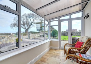 Ffermdy Caernarfon - Four Bedroom House, Sleeps 6