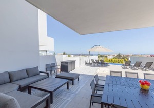 Fidalsa Moet&chandon sea views