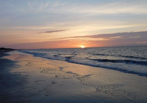 Fiddler's Cove - 5 minutes walk to Folly Beach