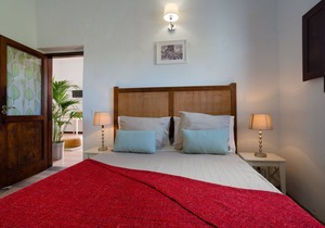 Finca Botanico Garden Apartment - Stylish rural accommodation, private garden