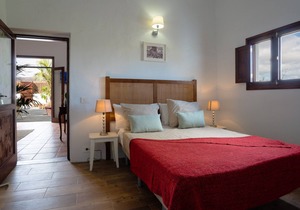 Finca Botanico Garden Apartment - Stylish rural accommodation, private garden