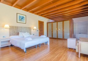 Finca Short De Conies 2