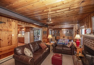 Fir Forest Cottage by Hauserman Rental Group