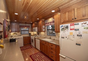 Fir Forest Cottage by Hauserman Rental Group