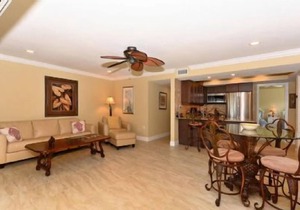 Firethorn 111 - 2 Bedroom Condo with Private Beach with lounge chairs & umbrella provided, 2 Pool.