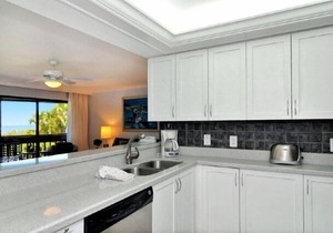 Firethorn 312 - 2 Bedroom Condo with Private Beach with lounge chairs & umbrella provided, 2 Pool.