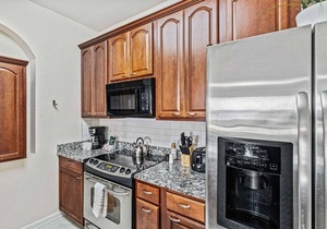 First-floor 2BD/2BA Condo! *Prime location at Vista Cay Resort*