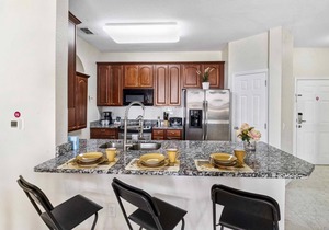 First-floor 2BD/2BA Condo! *Prime location at Vista Cay Resort*
