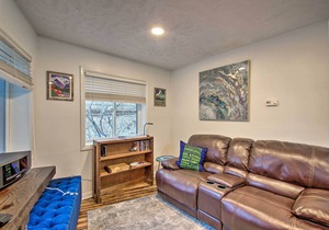 First-Floor Wintergreen Resort Condo w/Balcony