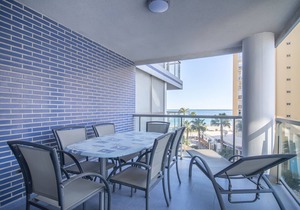 First line/Wifi/Spa/Seaviews/Heated pool/Pets