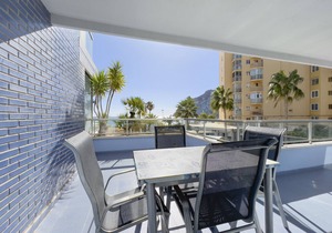First line/Wifi/Spa/Seaviews/Heated pool/Pets