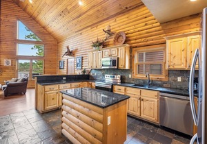 Fisherman's Paradise! Boat Slips & Dock 6Bed @ Luxury Lakefront Chalet Resort