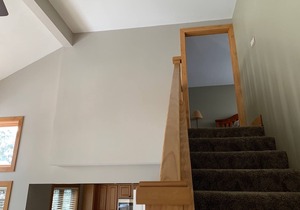 Five full bedrooms, Sleeps 17, at base of Boyne and nearly slopeside