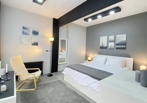 Flat Near Bagdat Street with Chic Interior Design