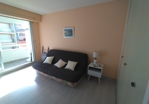 Flat with BALCONY 50m from the BEACH