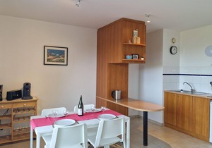 Flat with direct beach access