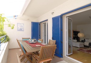 FLH - Restelo Spacious Duplex With View