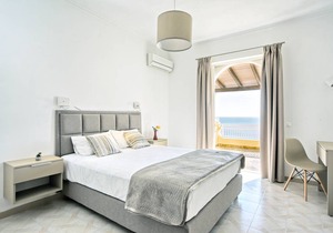 Flora Beach Appartement 1 - Panorama Meerblick nur 50m vom schönen Sandstrand entfernt
