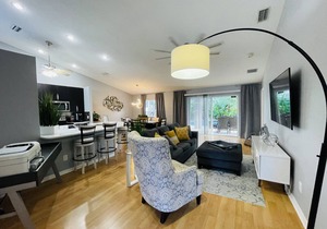 Florida Paradise Home Near IMG Academy and Siesta Key Beach