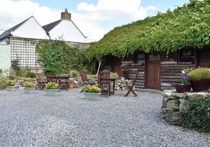 Foal Barn Cottages - Hayloft-CC211118