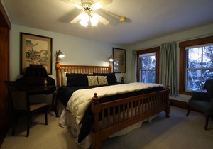 Follansbee Inn