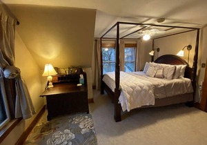 Follansbee Inn