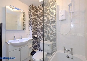 Fonthill Apartment