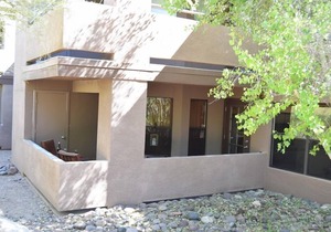 Footloose in the Foothills! Secluded patio off the tastefully decorated condo