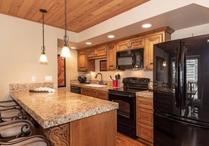 Forest Pines Condo #219 - walk to beaches