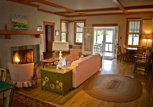 Fountain Point - Brown Cottage