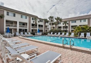Four Winds Oceanfront Condo